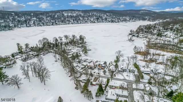 583 W Shore Trl, Sparta Twp., NJ 07871