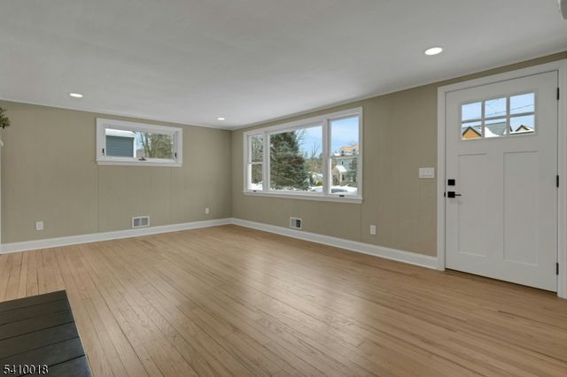 583 W Shore Trl, Sparta Twp., NJ 07871