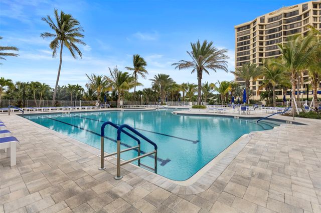 503 Southstar Drive 503, Fort Pierce, FL 34949