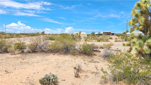 765 E Bishop Drive, Meadview, AZ 86444