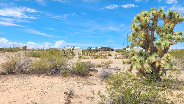 765 E Bishop Drive, Meadview, AZ 86444