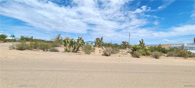 765 E Bishop Drive, Meadview, AZ 86444