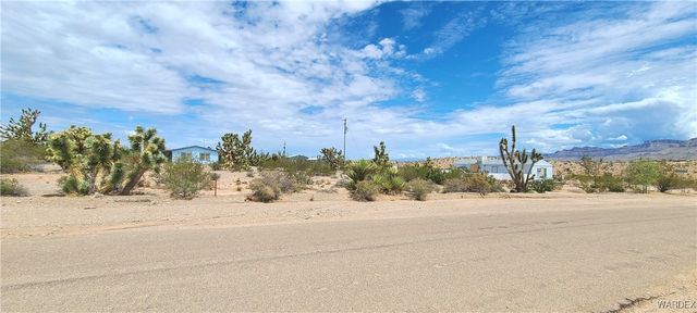 765 E Bishop Drive, Meadview, AZ 86444