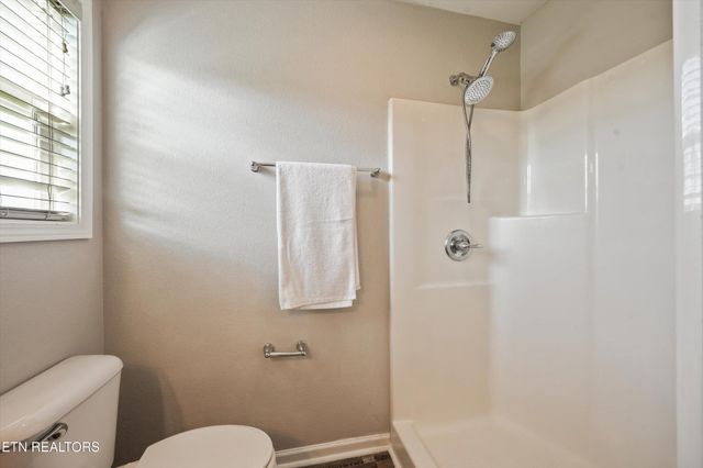 1006 Stones Throw Lane, Sevierville, TN 37876