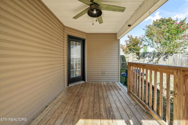 1006 Stones Throw Lane, Sevierville, TN 37876