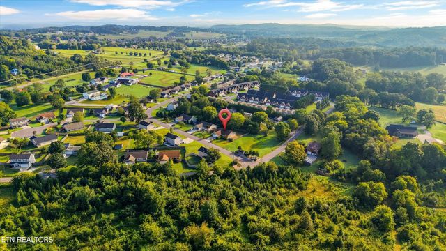 1006 Stones Throw Lane, Sevierville, TN 37876