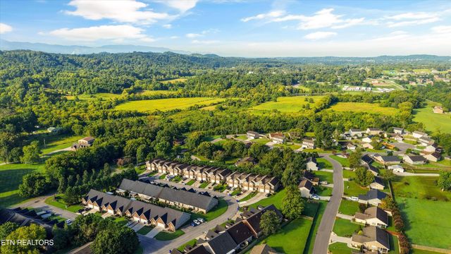 1006 Stones Throw Lane, Sevierville, TN 37876