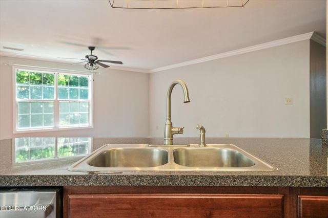 1006 Stones Throw Lane, Sevierville, TN 37876