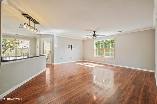 1006 Stones Throw Lane, Sevierville, TN 37876