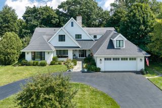 1315 Somerset Drive, Glenview, IL 60025