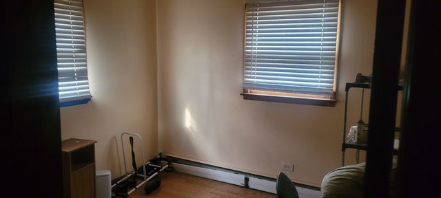 927 Walter Street, Lemont, IL 60439