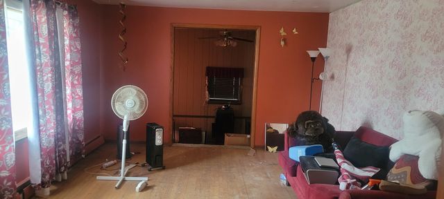 927 Walter Street, Lemont, IL 60439