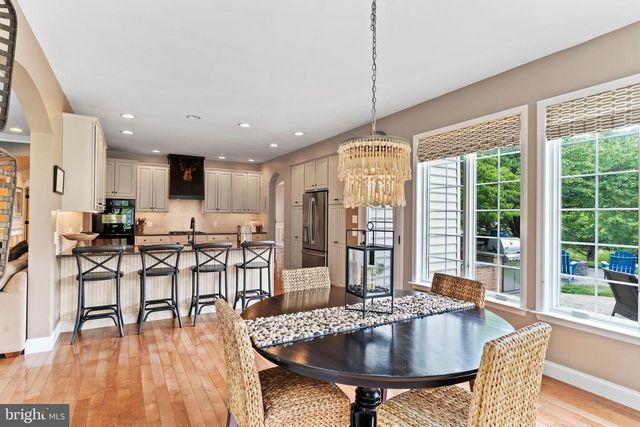 2425 HUME LN, Enola, PA 17025