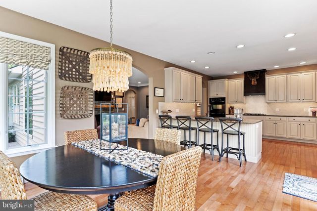 2425 HUME LN, Enola, PA 17025