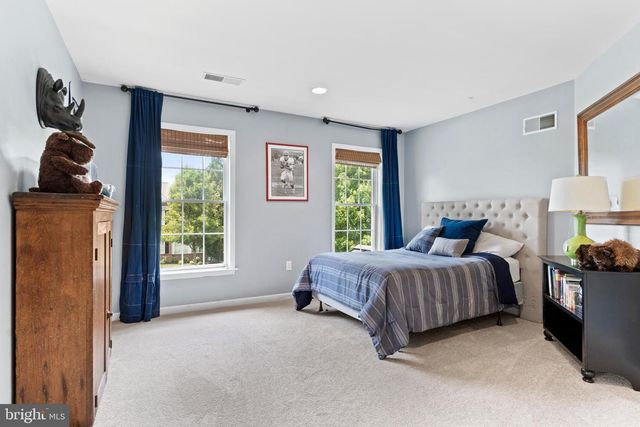 2425 HUME LN, Enola, PA 17025