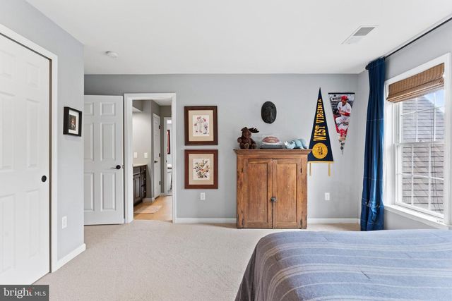 2425 HUME LN, Enola, PA 17025