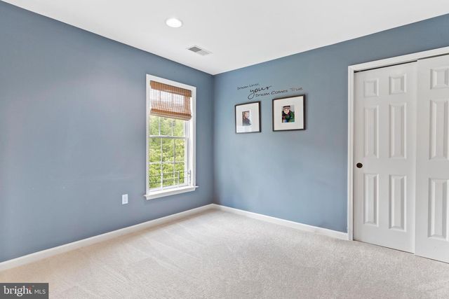 2425 HUME LN, Enola, PA 17025