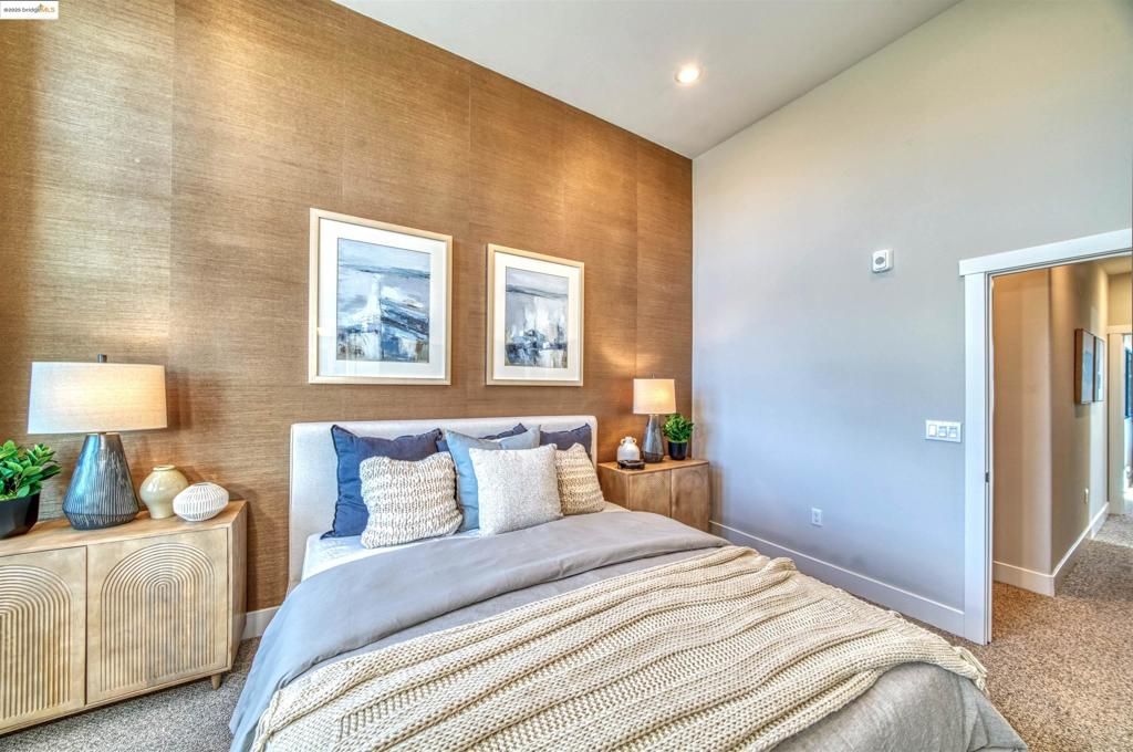 Image 10 of property listing at 28971 Parkwood Lane 93, Hayward, CA 94544