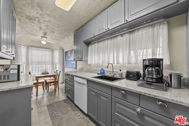 2729 W 79th Street, Inglewood, CA 90305