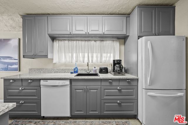 2729 W 79th Street, Inglewood, CA 90305