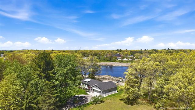 16773 Mcleans, Spring Lake, MI 49456