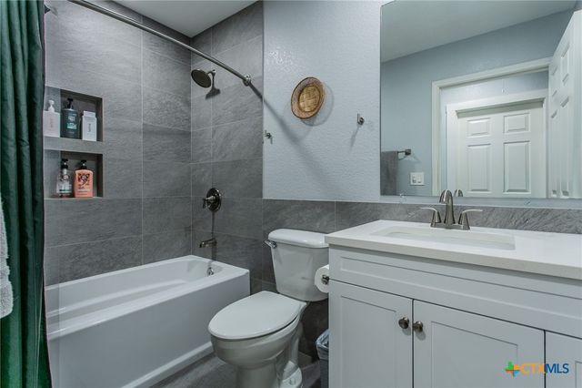 615 E 9th Avenue, Belton, TX 76513