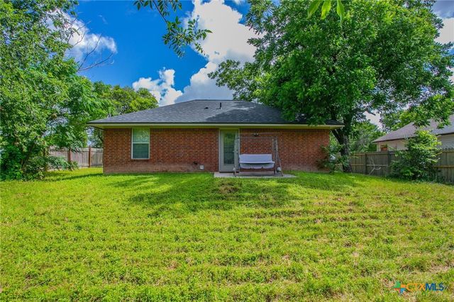 615 E 9th Avenue, Belton, TX 76513