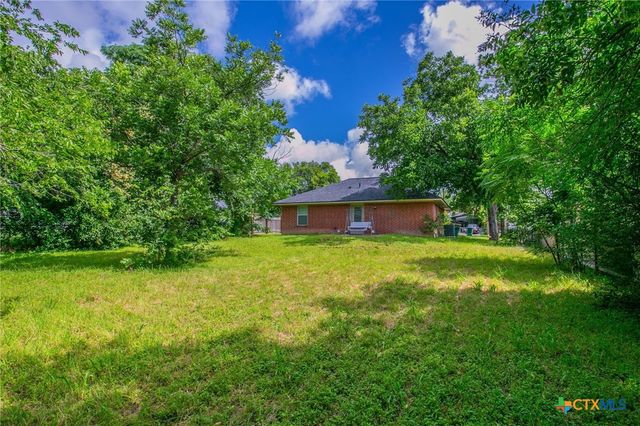 615 E 9th Avenue, Belton, TX 76513