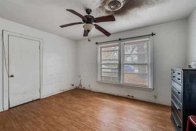 932 Moss Street, Gainesville, TX 76240