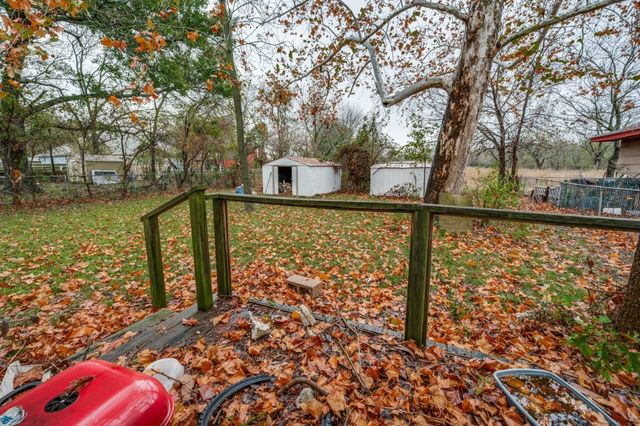 932 Moss Street, Gainesville, TX 76240