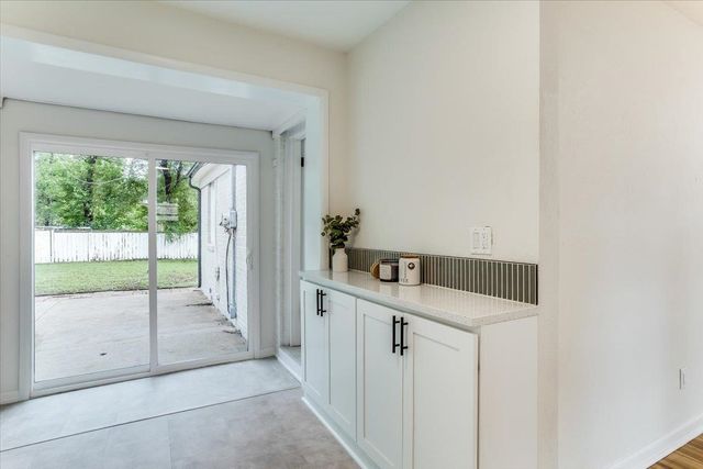 1238 N Derby Ave, Derby, KS 67037