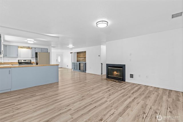 5901 N 37th Street, Tacoma, WA 98407