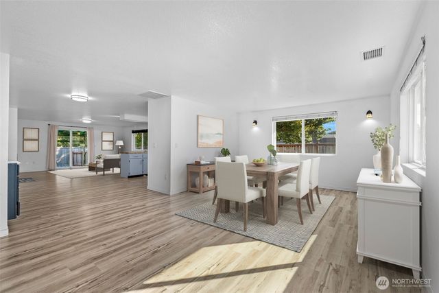 5901 N 37th Street, Tacoma, WA 98407