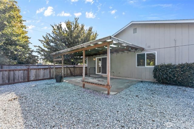 5901 N 37th Street, Tacoma, WA 98407