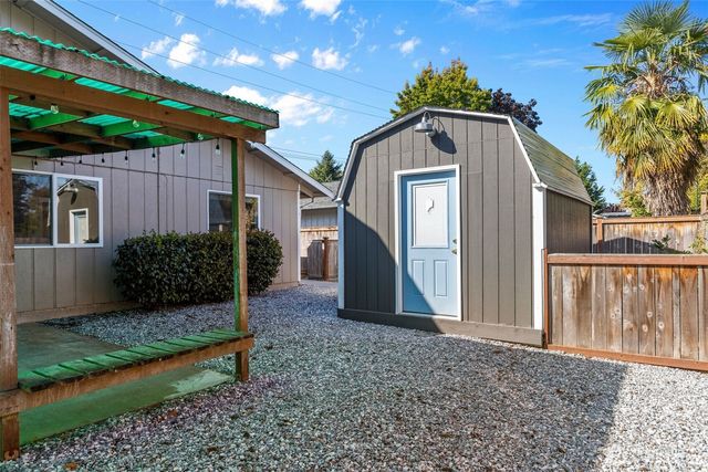 5901 N 37th Street, Tacoma, WA 98407