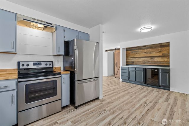 5901 N 37th Street, Tacoma, WA 98407