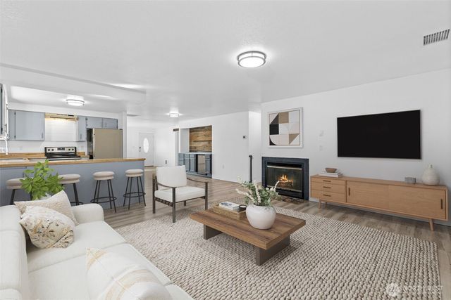 5901 N 37th Street, Tacoma, WA 98407