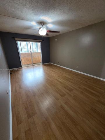 4133 NW 88th Ave 102, Coral Springs, FL 33065