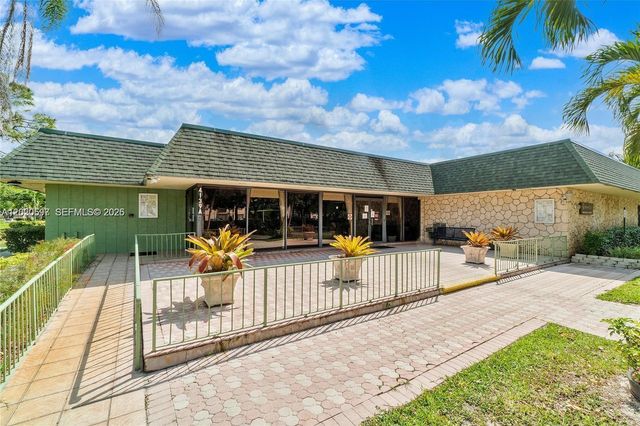 4133 NW 88th Ave 102, Coral Springs, FL 33065