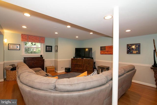 8411 MOREY LN, Alexandria, VA 22308