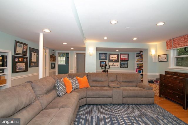 8411 MOREY LN, Alexandria, VA 22308