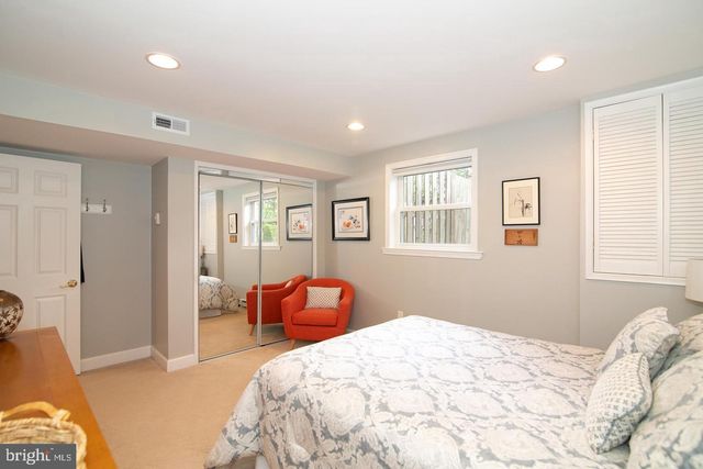 8411 MOREY LN, Alexandria, VA 22308