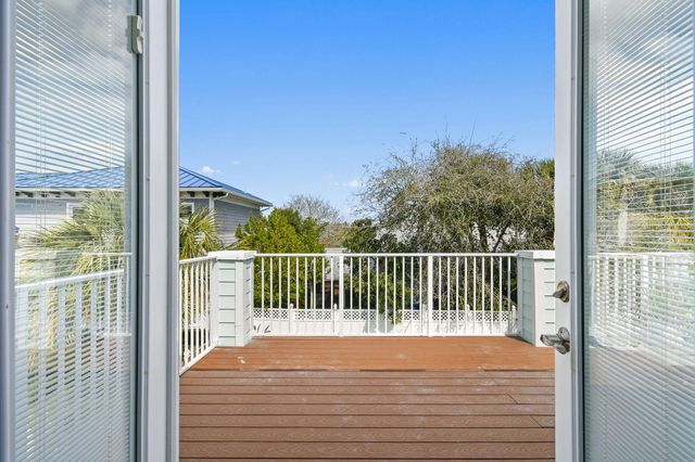 807 Xanadu Place, Jupiter, FL 33477