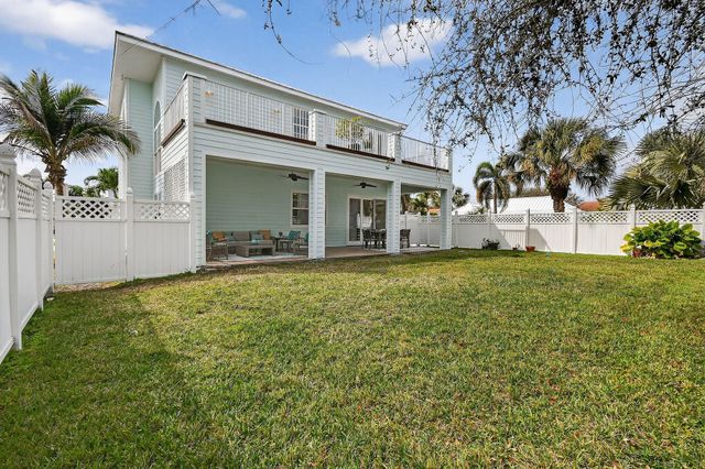 807 Xanadu Place, Jupiter, FL 33477