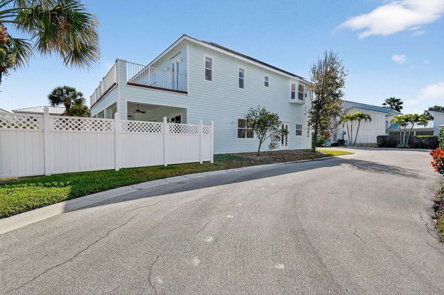 807 Xanadu Place, Jupiter, FL 33477