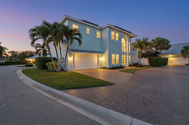 807 Xanadu Place, Jupiter, FL 33477