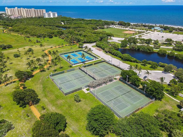 807 Xanadu Place, Jupiter, FL 33477