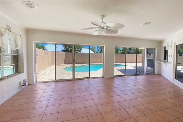 502 Cross Creek Circle, Sebastian, FL 32958