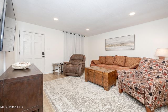 114 Ethel Circle, 8, Ocean Springs, MS 39564