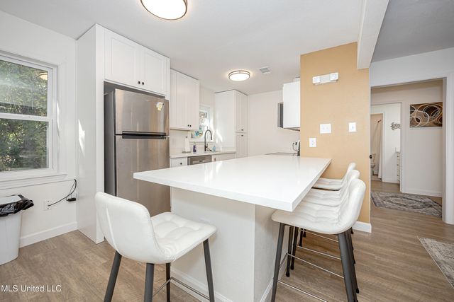 114 Ethel Circle, 8, Ocean Springs, MS 39564